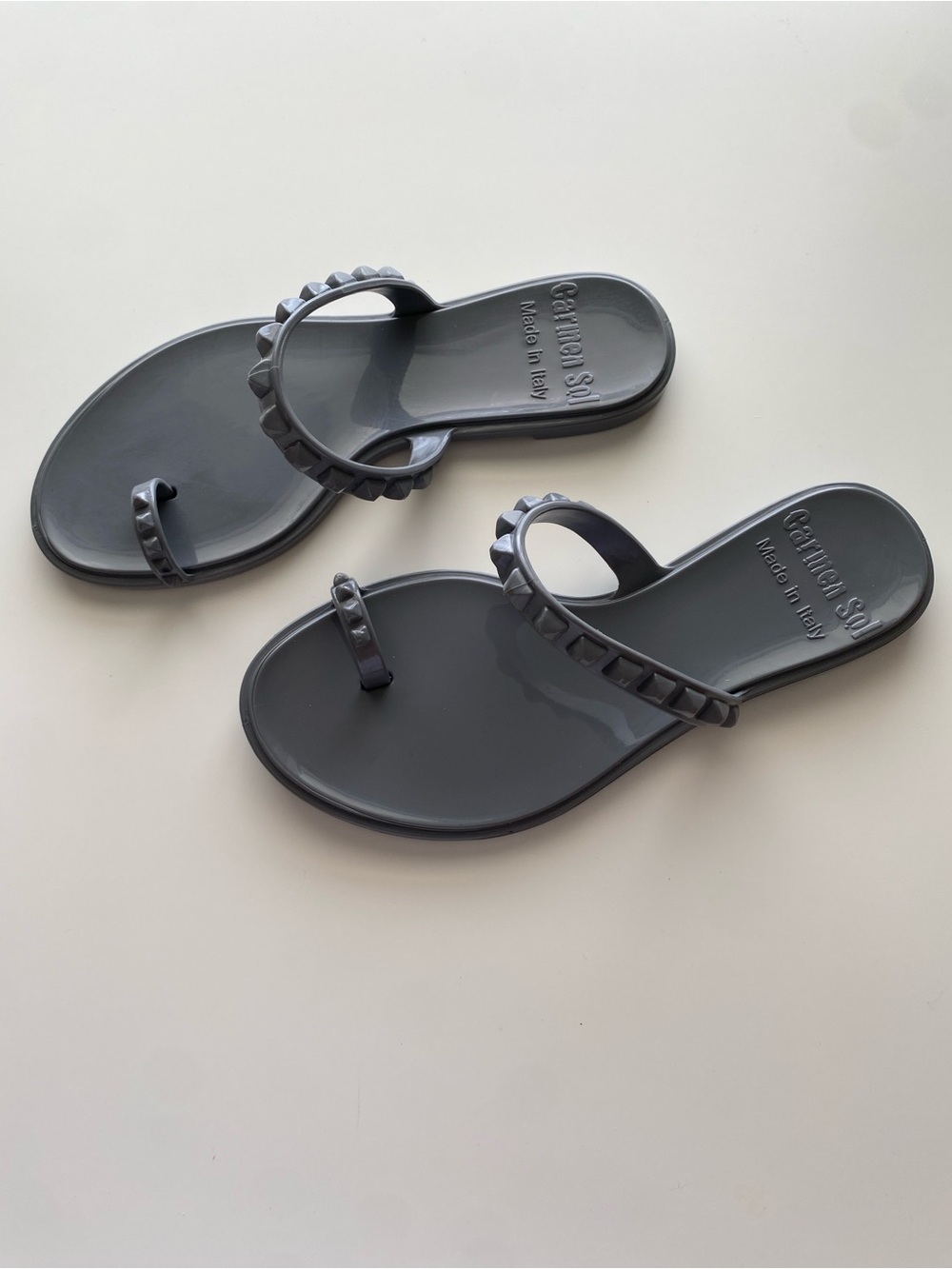 Carmen Sol Maria Flat Jelly Stud-Trim Gray Sandals
